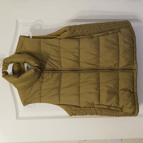 Old Navy Jackets & Blazers - Old Navy Olive Green Puffer Vest